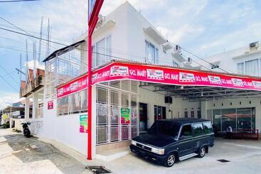 Szálloda Reddoorz Syariah At Gcl Bukittinggi