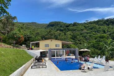 Resort Finca Villa Carmen, Vía Magdalena