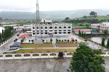 Hotelli Vedika Garden