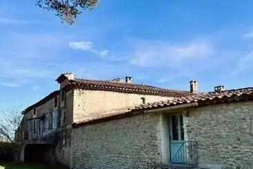 Pensão Chambre D Hôte Lavande Lit King Size Double Lits Jumeaux Salle De Bain Et Terrasse Privatives