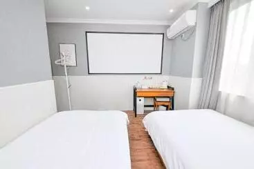 Hospedaria 笑脸里青年旅舍锦里店
