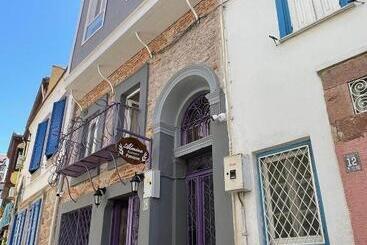 Almina Kantarcı Pansiyon