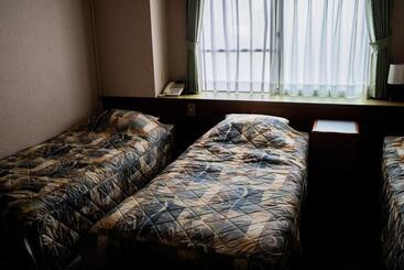 تختخواب و صبحانه Green Grass Kamakura