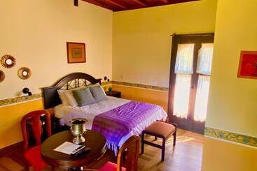 ホテル Quinta Trespuentes