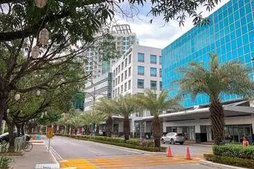 Hotel Wy Suites