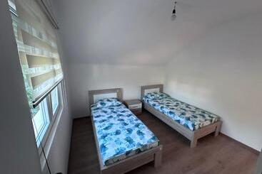 پانسیون Apartman Bjelisi