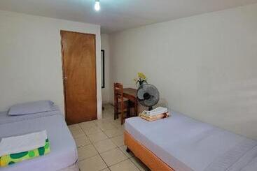 پانسیون Hostal Familiar Ulua