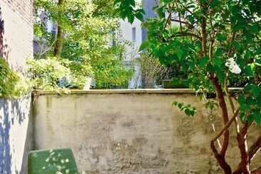 تختخواب و صبحانه Rock Lobster City Lodge