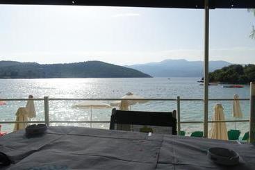 Отель Vila Kapo