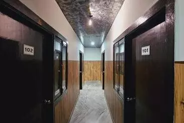 Hospedaria Saroj Guest House