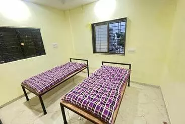 Retkeilymaja Shree Swami Samarth Pg Rooms For Boys