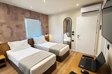 فندق Serenity Rooms