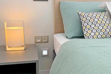 هتل آپارتمان Oh Activ Les Ponts De Cé