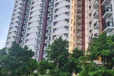 Aparthotel Royal Ocean Crest