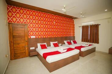 فندق My Rooms Channapatna