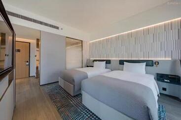 Hotel Wanda Moments Cixi