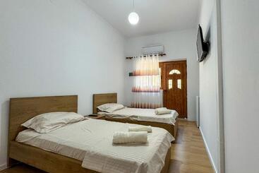 بنسيون Eleonora Guest House