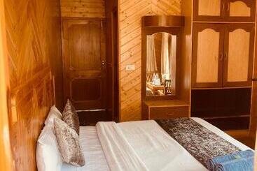 בית מלון כפרי Pine View Cottage & Cafe, Mussoorie Blissful View From Rooms