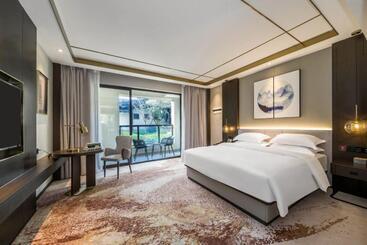 Poltton Century Hotel Changtai Taoli Chunfeng Branch