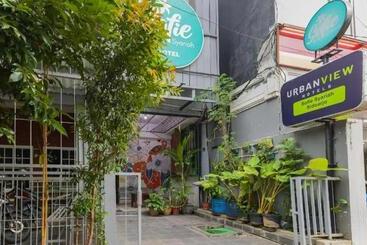 Urbanview Hotel Syariah Near Gelora Delta Sidoarjo