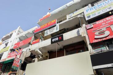 Hotel O The Glory Near Sector 18 Metro