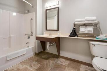 My Place Hotels Chicago West North Aurora