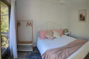 Majatalo Amamoor   Living Waters