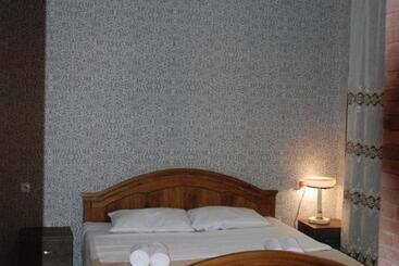 پانسیون Daduna S House