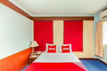 Otel Oyo 441 Grand Thara