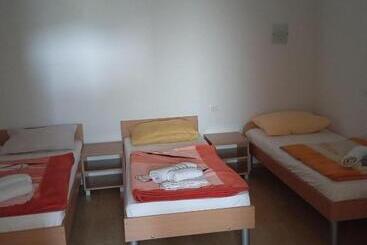 پانسیون Guesthouse Best