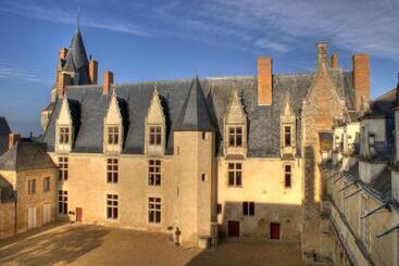 Bed & Breakfast Chateau De Durtal