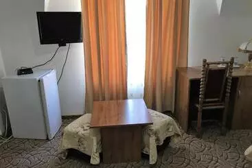 Hotel Danubian Crew