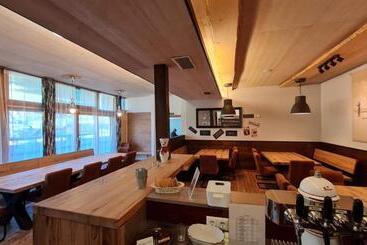 فندق Grebenzenblick