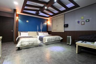 Picasso Motel Daejeon