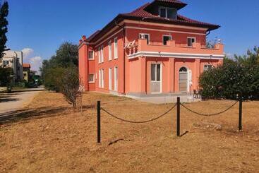 Pensió Vila Puskin   Eforie Sud