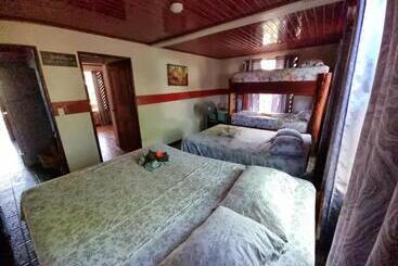 تختخواب و صبحانه Gecko De Tortuguero