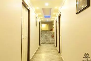 هتل Aarya Chaitya Inn
