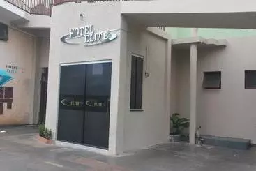 ホテル Elite