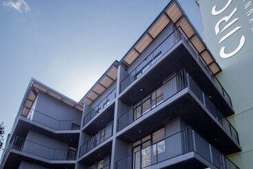 Circa Aparthotel By Totalstay