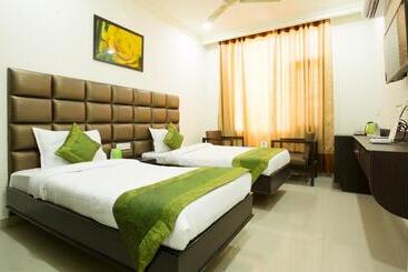 酒店 Treebo Dee Intercontinental Amritsar