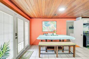 Dom wiejski Manasota Key Home W/ Private Beach Access