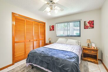 Dom wiejski 5 Mi To Weeki Wachee: Spring Hill Home W/ Lanai