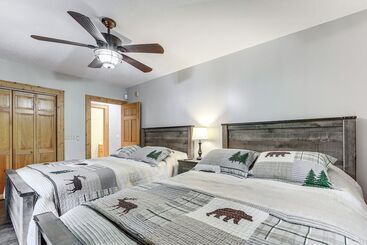 بيت ريفى Luxe Smoky Mountains Cabin W/ Hot Tub & Views!