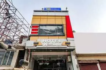 Fabhotel A One Inn