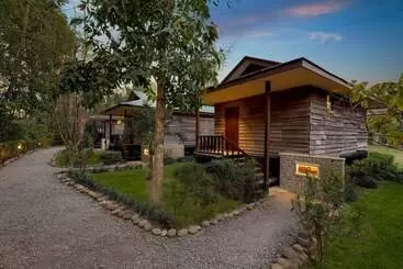 هتل Tigerland Safari   A Lemon Tree Resort