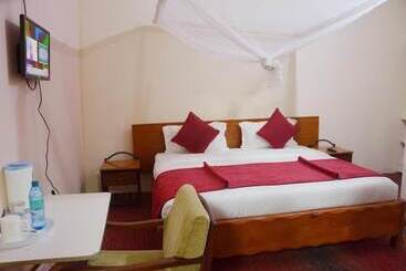 Bed and Breakfast Sunset Oak Hotel Nakuru