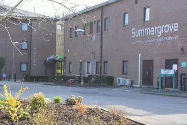 Hotel Summergrove Halls