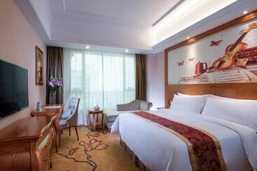 Vienna Hotel Jieyang Danpu Road