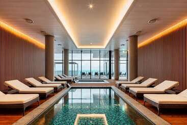 Отель Ananti At Busan Cove