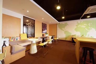 Iu Hotel Tianjin Binjiang Walking Street